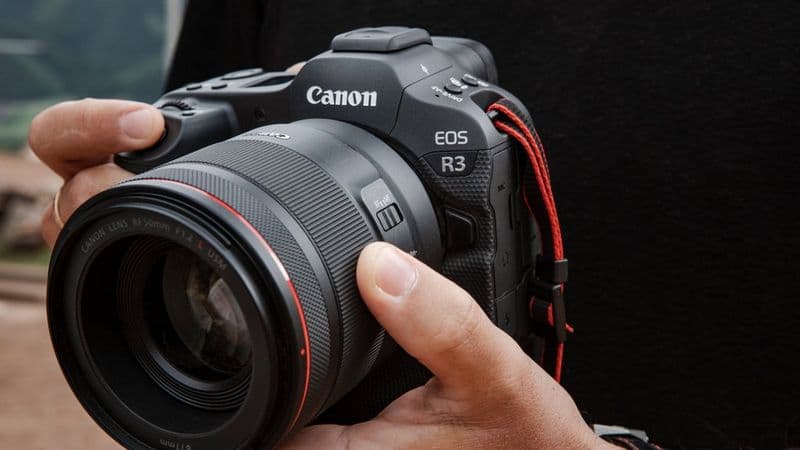 بررسی Canon EOS R3
